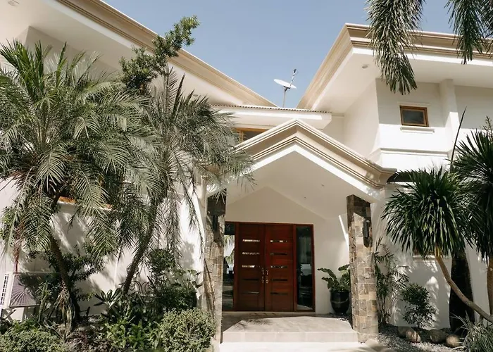 Hébergement de vacances Reef Side Exclusive Beachfront House In Cebu *