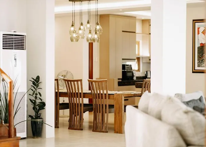 Reef Side Exclusive Beachfront House In Cebu *