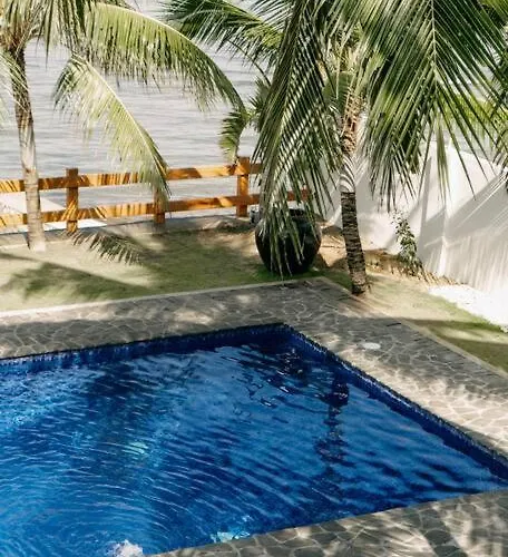Reef Side Exclusive Beachfront House In Cebu Hébergement de vacances *